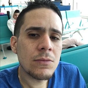 Meet your Posher, Javier